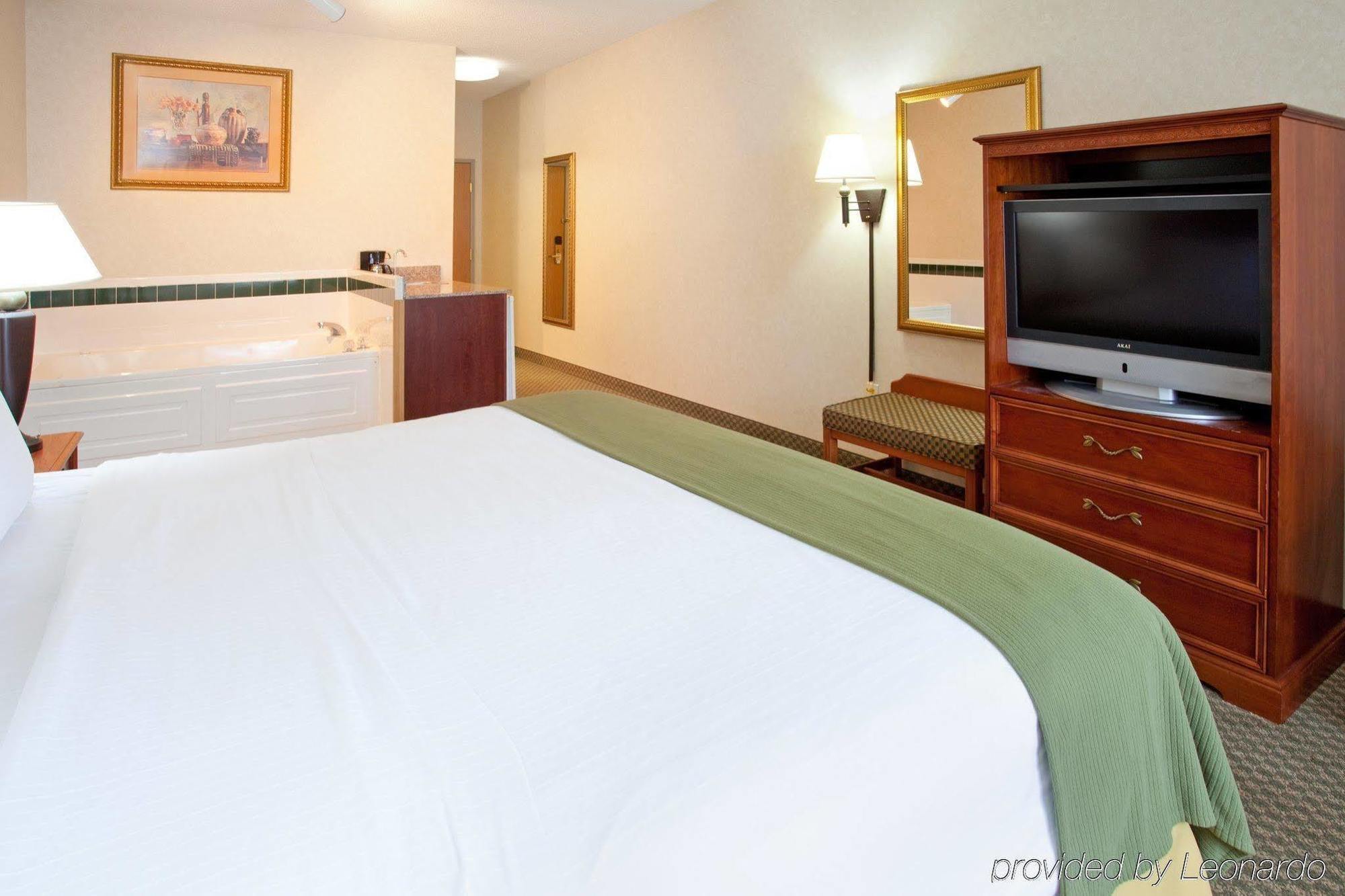 Holiday Inn Express Hotel & Suites Elkhart-South, An Ihg Hotel Cameră foto